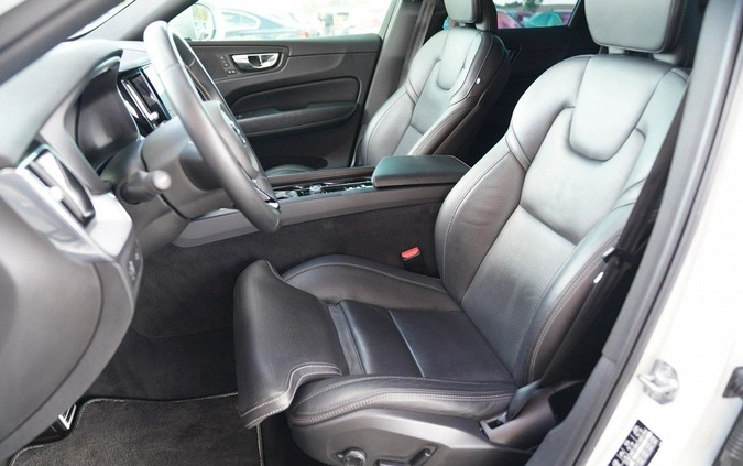 Volvo XC 60 cena 134699 przebieg: 138791, rok produkcji 2019 z Otmuchów małe 596